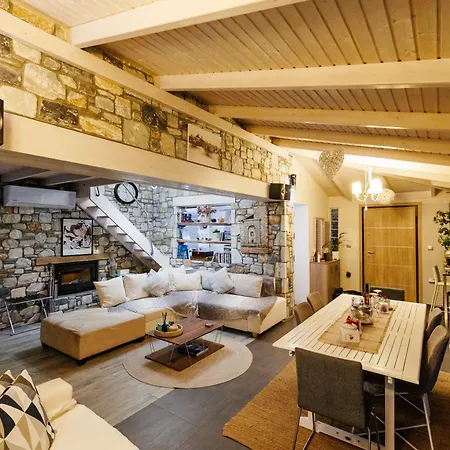 Hacienda Willa Seres